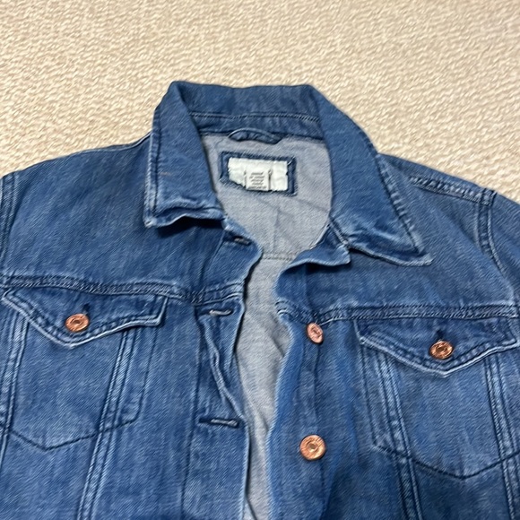 Forever 21 Denim Jacket - Picture 2 of 2